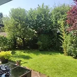 Elegantes Haus, Bikes, Ruhig, Garten, Seenaehe, Ab 6 Jahre Nyaraló