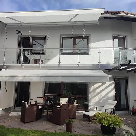 Holiday home Elegant-terraced-house-with-bikes-near-the-lake-children-at-least-6-a-old *