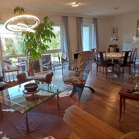 Elegantes Reihenhaus, 700 M Vom See, Zentral, Neu, Ruhig, Grün, Mindestens 6 A Alt